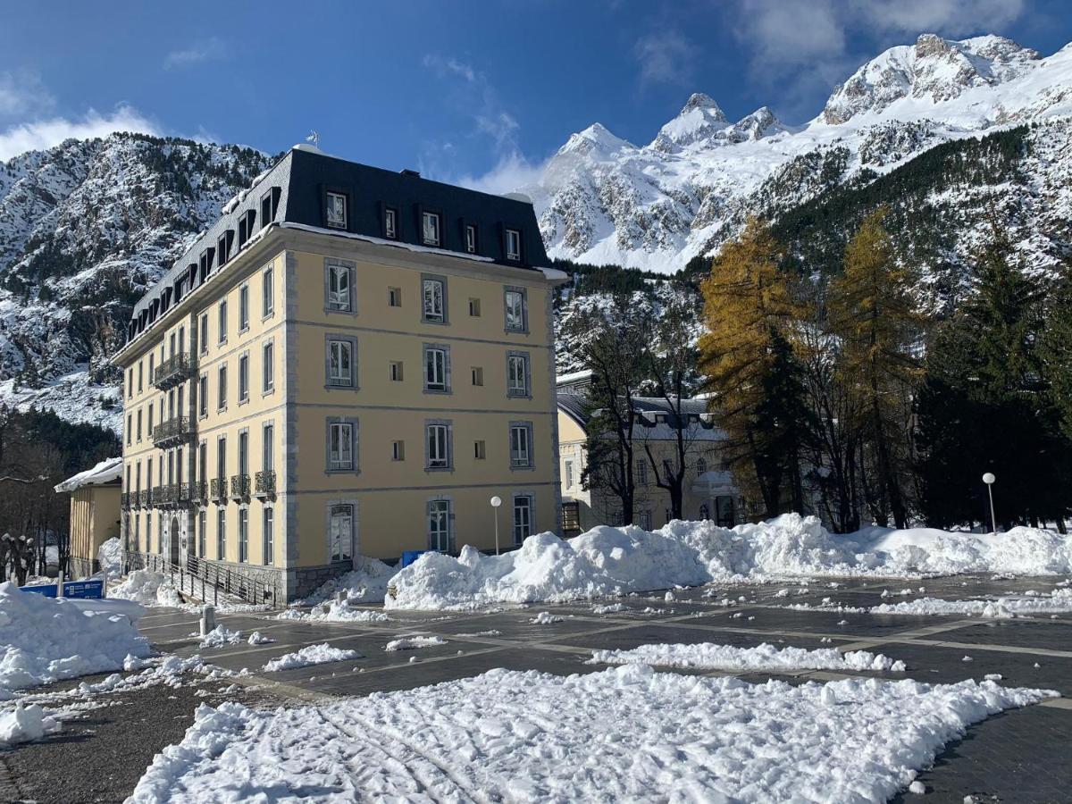 Gran Hotel - Balneario De Пантікоса Екстер'єр фото
